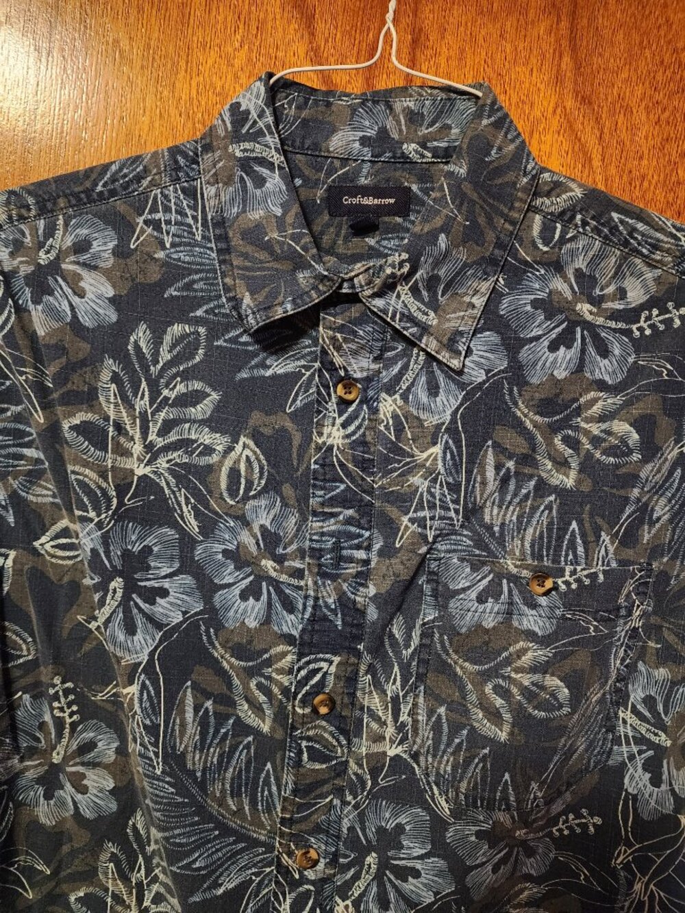 Men's Small Croft & Barrow Blue Floral Hawaiian Short Sleeve Shirt